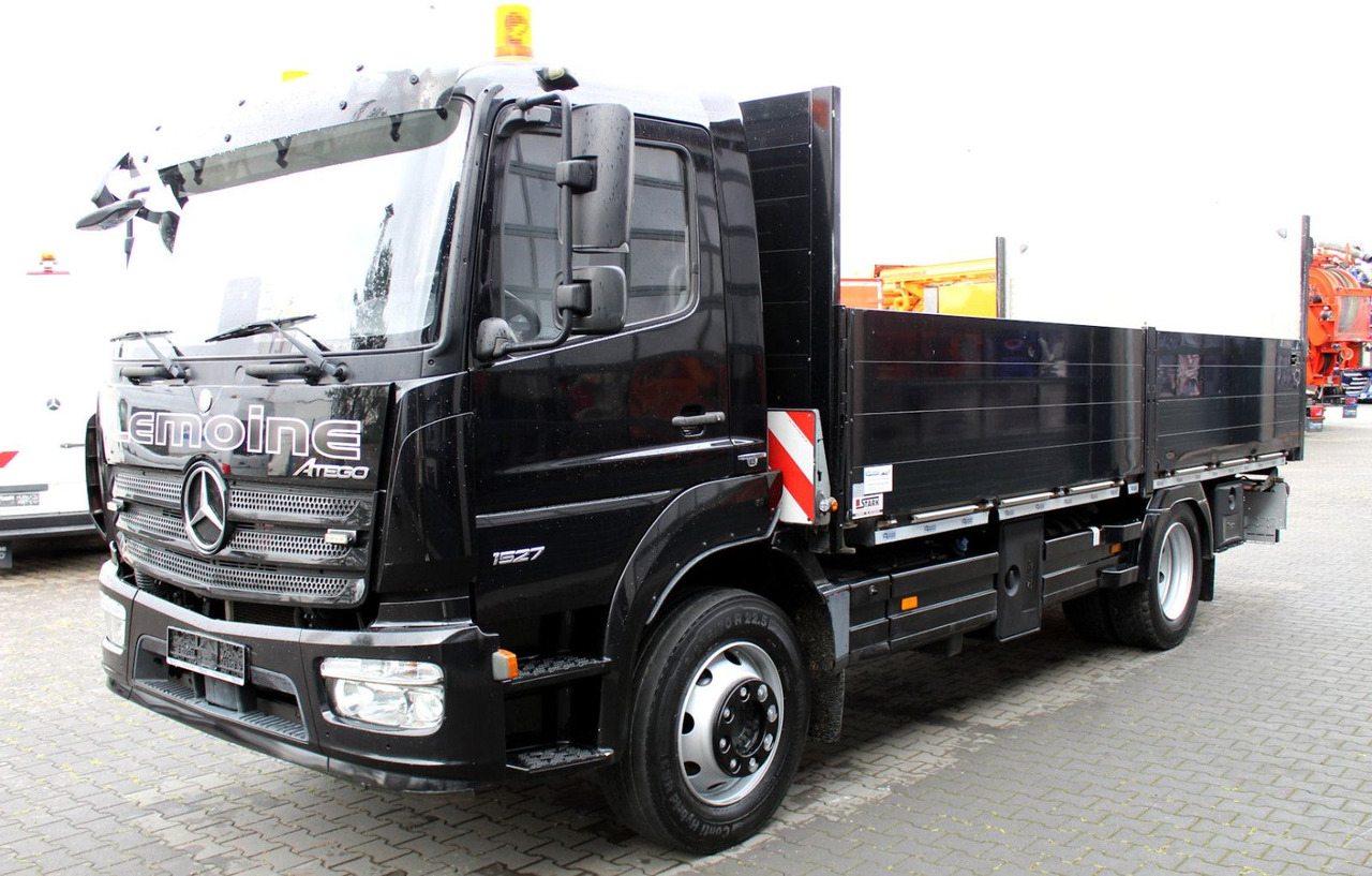 Mercedes-Benz Atego 1527 4x2 Pritsche + Ladebordwand - شاحنة مفتوحة: صورة 2 Mercedes-Benz Atego 1527 4x2 Pritsche + Ladebordwand - شاحنة مفتوحة: صورة 2