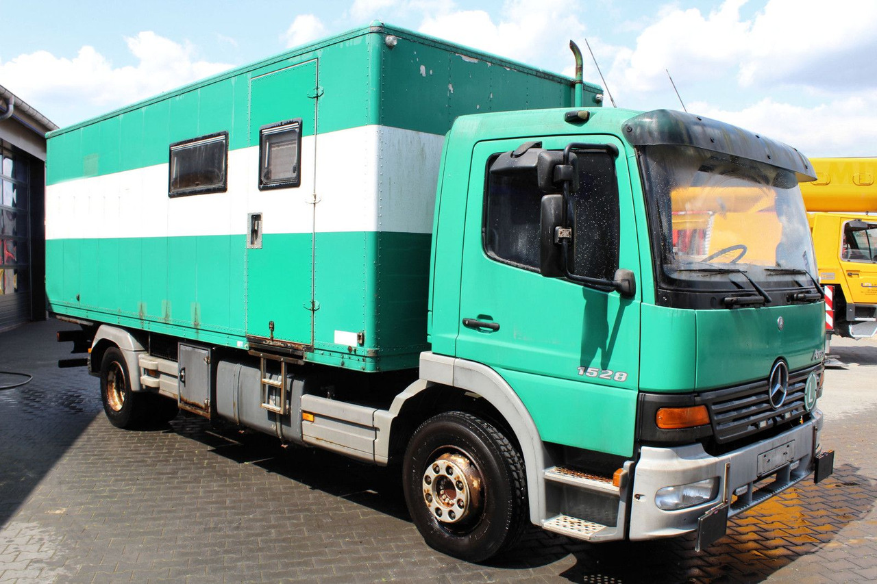 Mercedes-Benz Atego 1528 4x2 Koffer +AHK kein 1517 1518 1523 - شاحنة مغلقة الصندوق: صورة 1 Mercedes-Benz Atego 1528 4x2 Koffer +AHK kein 1517 1518 1523 - شاحنة مغلقة الصندوق: صورة 1