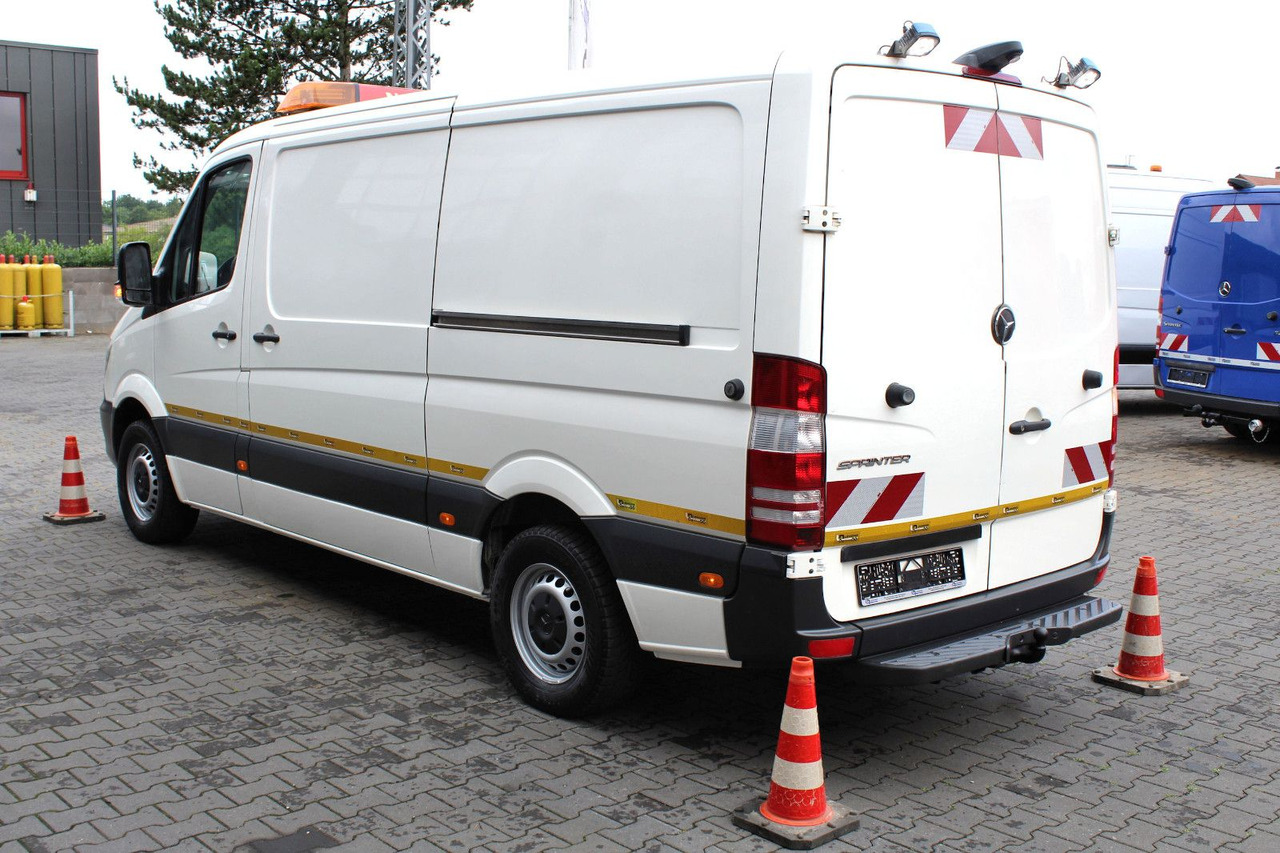 Mercedes-Benz Sprinter 316 CDI + Leistikow 1m³ HD-Spüler 3,5t - شاحنة الشفط: صورة 3 Mercedes-Benz Sprinter 316 CDI + Leistikow 1m³ HD-Spüler 3,5t - شاحنة الشفط: صورة 3