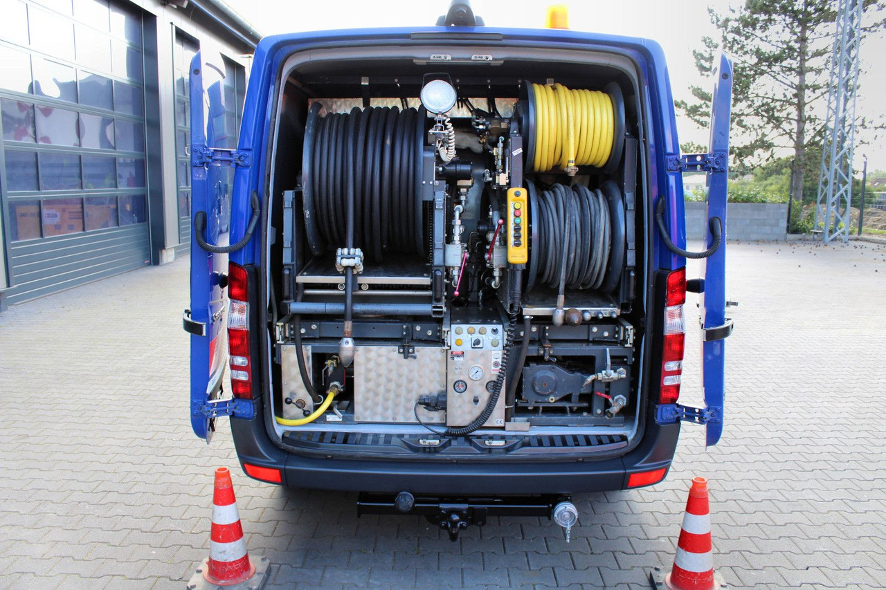 Mercedes-Benz Sprinter 516 CDI +Leistikow 1,4m³ HD-Spüler 2xHD - شاحنة الشفط: صورة 1 Mercedes-Benz Sprinter 516 CDI +Leistikow 1,4m³ HD-Spüler 2xHD - شاحنة الشفط: صورة 1
