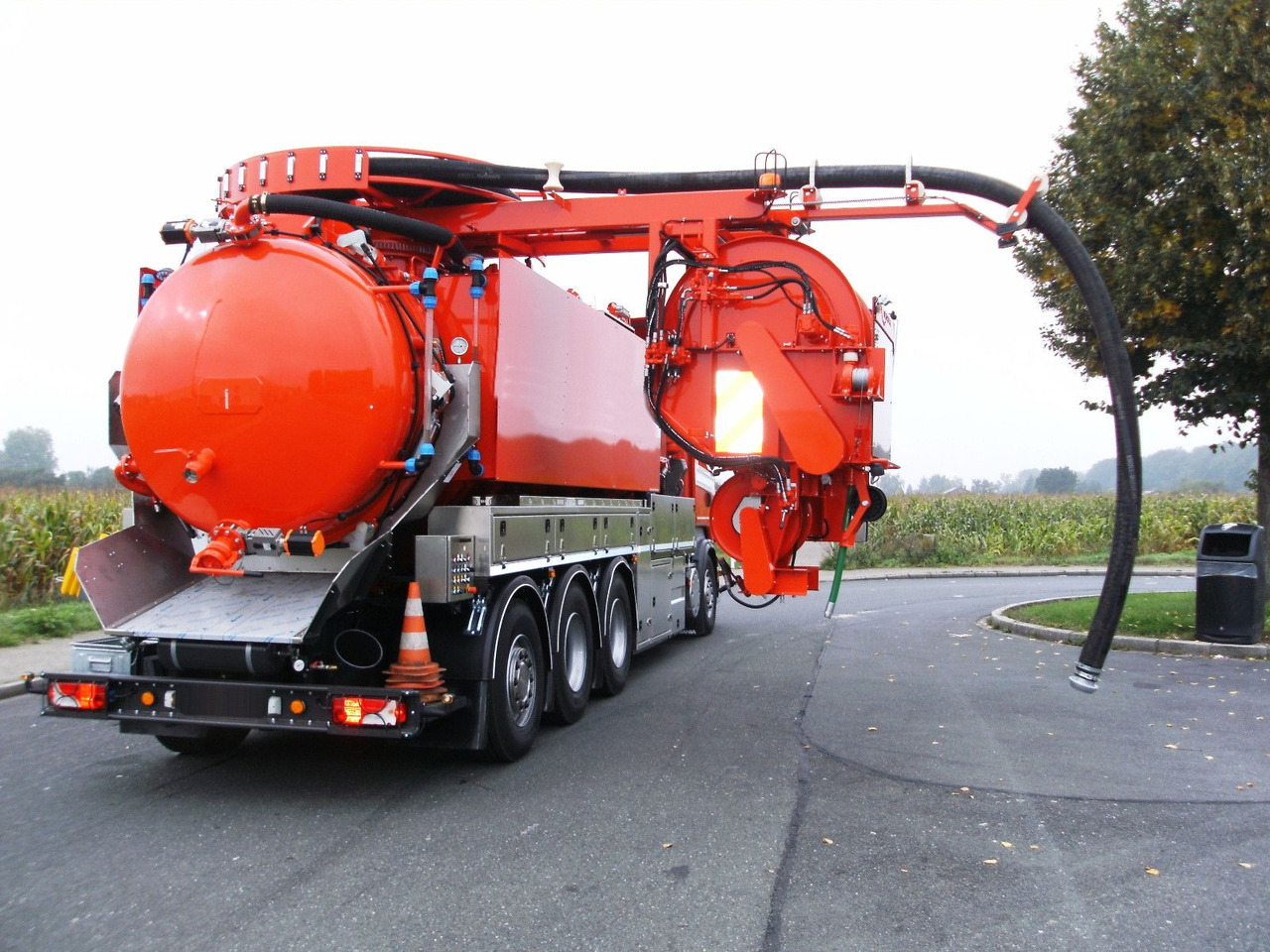 Scania R450 8x4 Kroll 19m³ W-Rückgewinner Kombi-HD +ADR - شاحنة الشفط: صورة 3 Scania R450 8x4 Kroll 19m³ W-Rückgewinner Kombi-HD +ADR - شاحنة الشفط: صورة 3