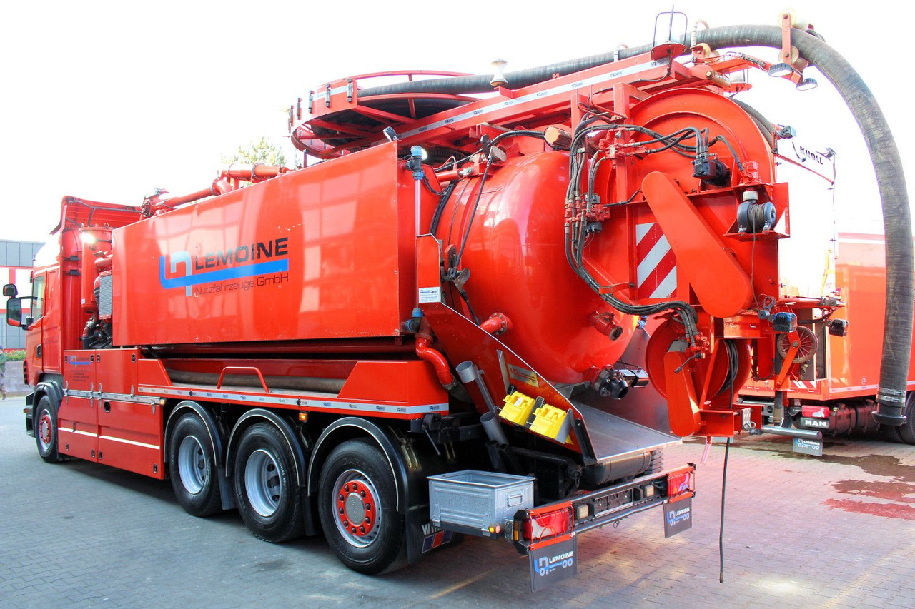 Scania R560 V8 8x4 Kroll 20m³ WRG 2x HD-Pumpe 620 Liter - شاحنة الشفط: صورة 5 Scania R560 V8 8x4 Kroll 20m³ WRG 2x HD-Pumpe 620 Liter - شاحنة الشفط: صورة 5
