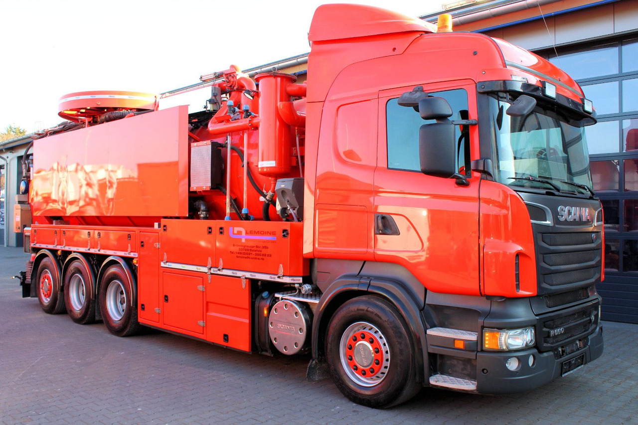 Scania R560 V8 8x4 Kroll 20m³ WRG 2x HD-Pumpe 620 Liter - شاحنة الشفط: صورة 2 Scania R560 V8 8x4 Kroll 20m³ WRG 2x HD-Pumpe 620 Liter - شاحنة الشفط: صورة 2
