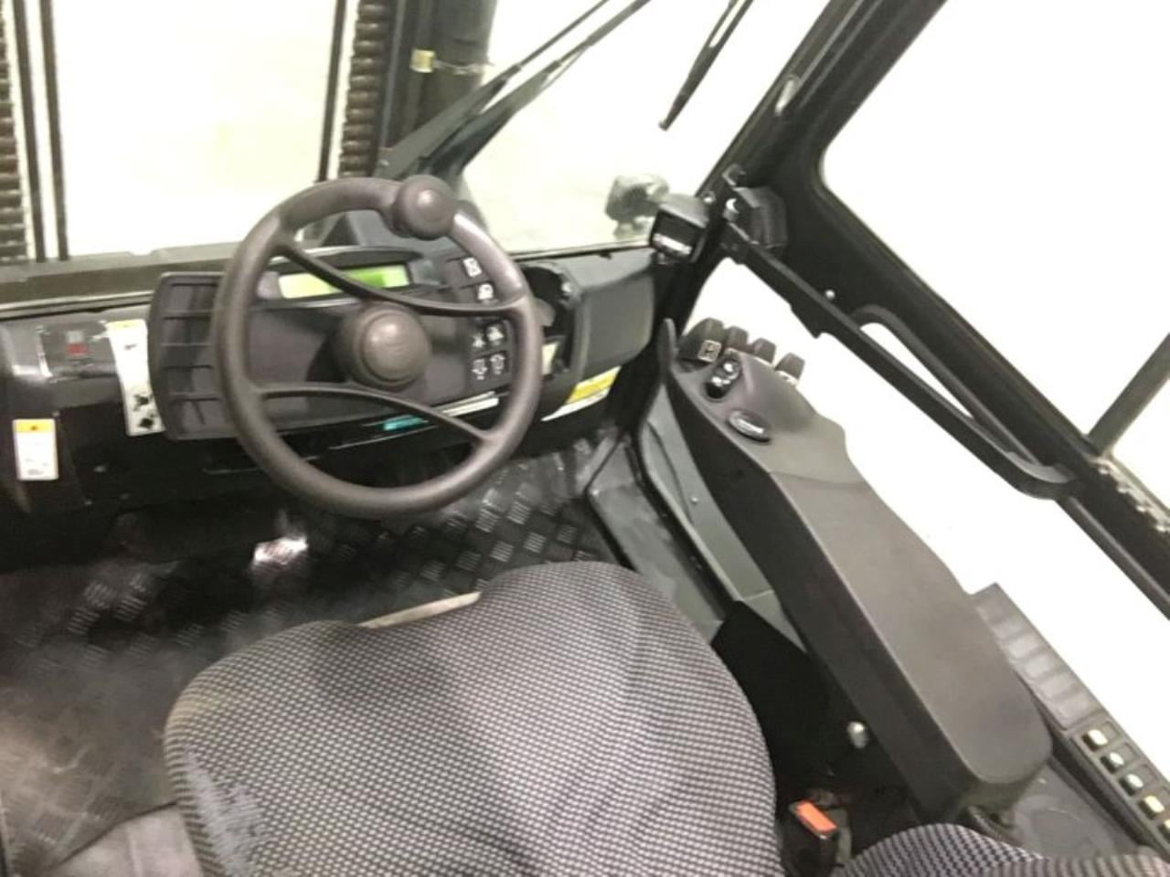 Hyster H8.0FT-6 - مناولة الحاوية: صورة 3 Hyster H8.0FT-6 - مناولة الحاوية: صورة 3