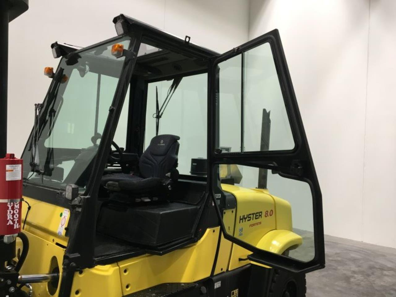 Hyster H8.0FT-6 - مناولة الحاوية: صورة 2 Hyster H8.0FT-6 - مناولة الحاوية: صورة 2