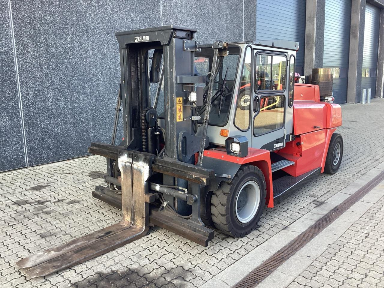 Kalmar DCE80-6LB - رافعة شوكية ديزل: صورة 1 Kalmar DCE80-6LB - رافعة شوكية ديزل: صورة 1