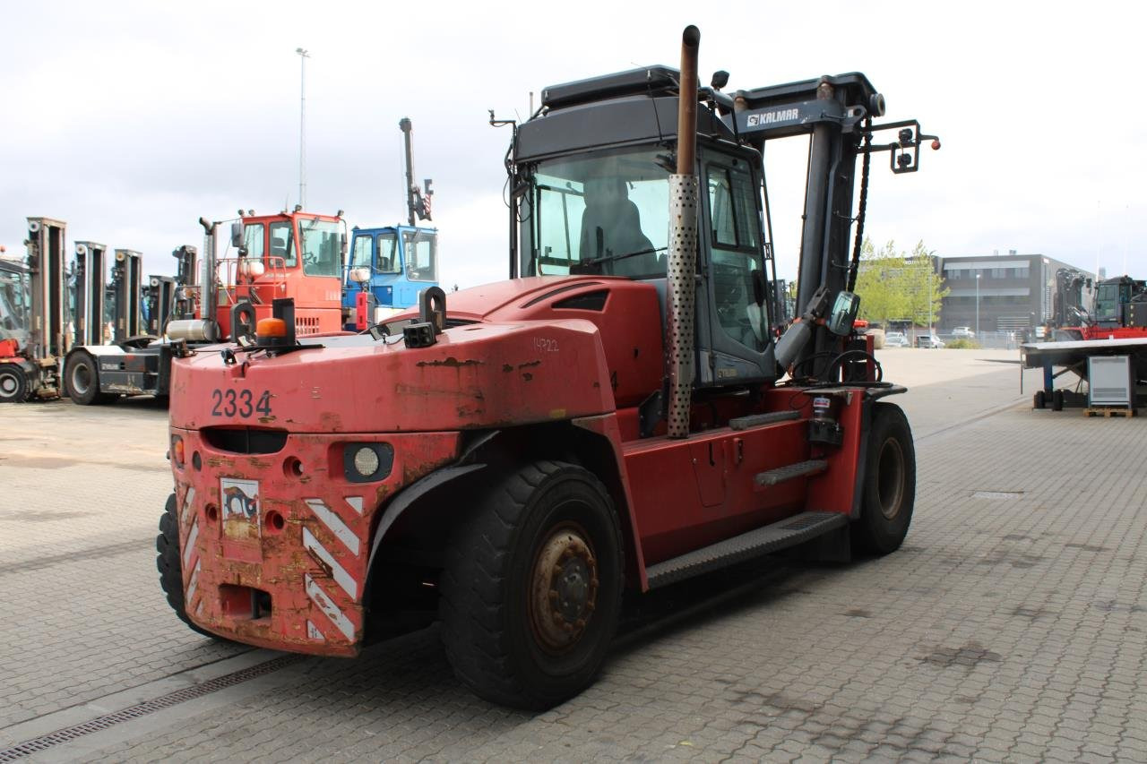 Kalmar DCG160-12 - رافعة شوكية ديزل: صورة 3 Kalmar DCG160-12 - رافعة شوكية ديزل: صورة 3