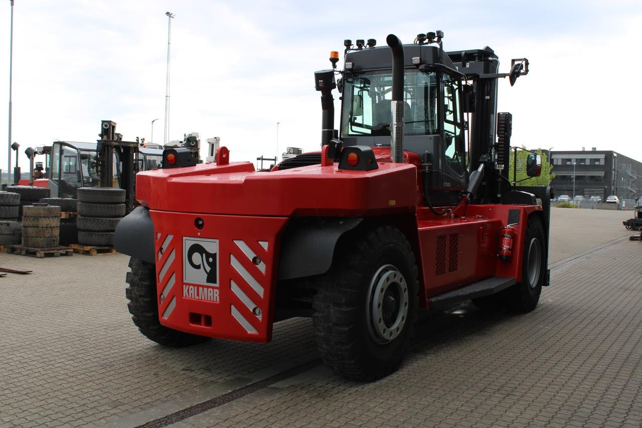 Kalmar DCG250-12 - رافعة شوكية ديزل: صورة 3 Kalmar DCG250-12 - رافعة شوكية ديزل: صورة 3