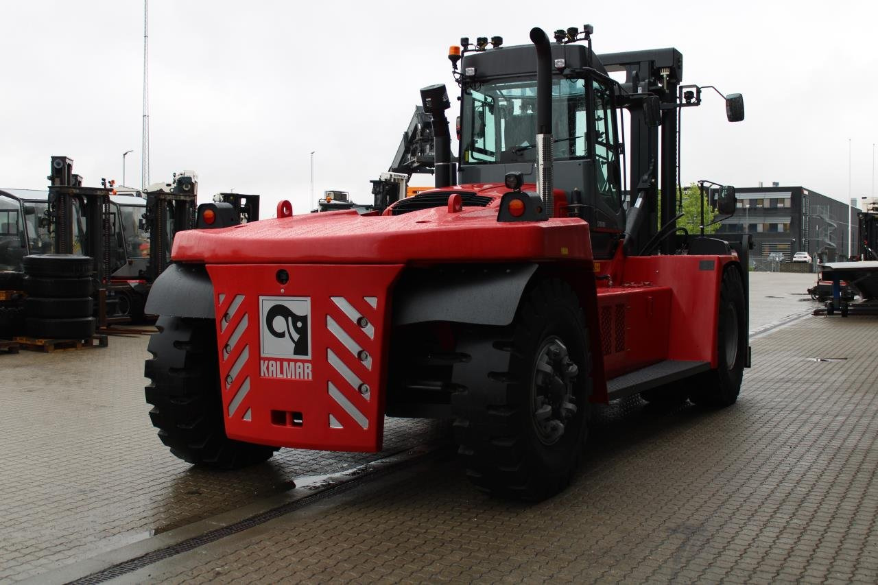 Kalmar DCG330-12LB - مناولة الحاوية: صورة 3 Kalmar DCG330-12LB - مناولة الحاوية: صورة 3