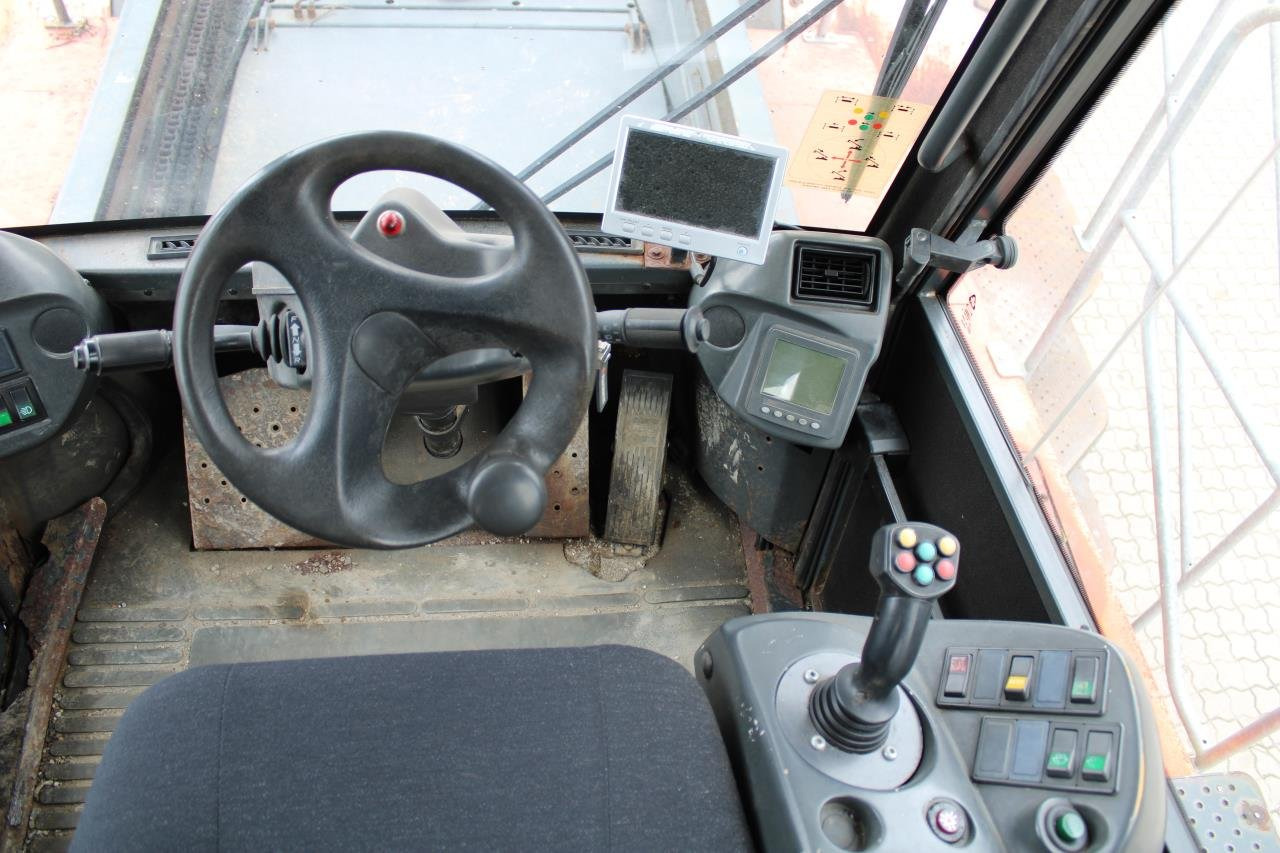 Linde C4531TL - المعبِّئ المناول: صورة 4 Linde C4531TL - المعبِّئ المناول: صورة 4