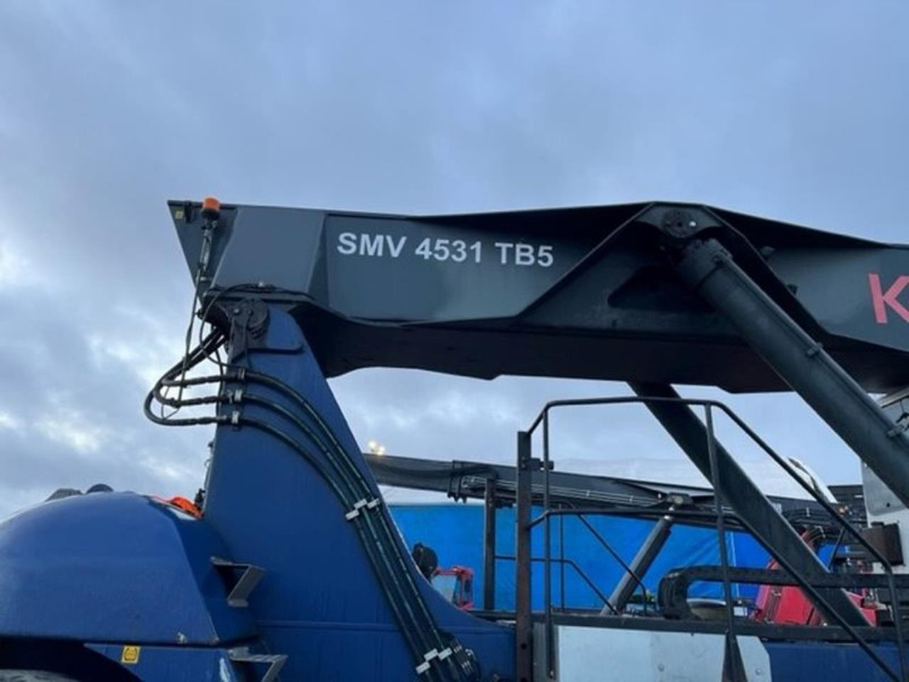 SMV 4531 TB5 - المعبِّئ المناول: صورة 3 SMV 4531 TB5 - المعبِّئ المناول: صورة 3