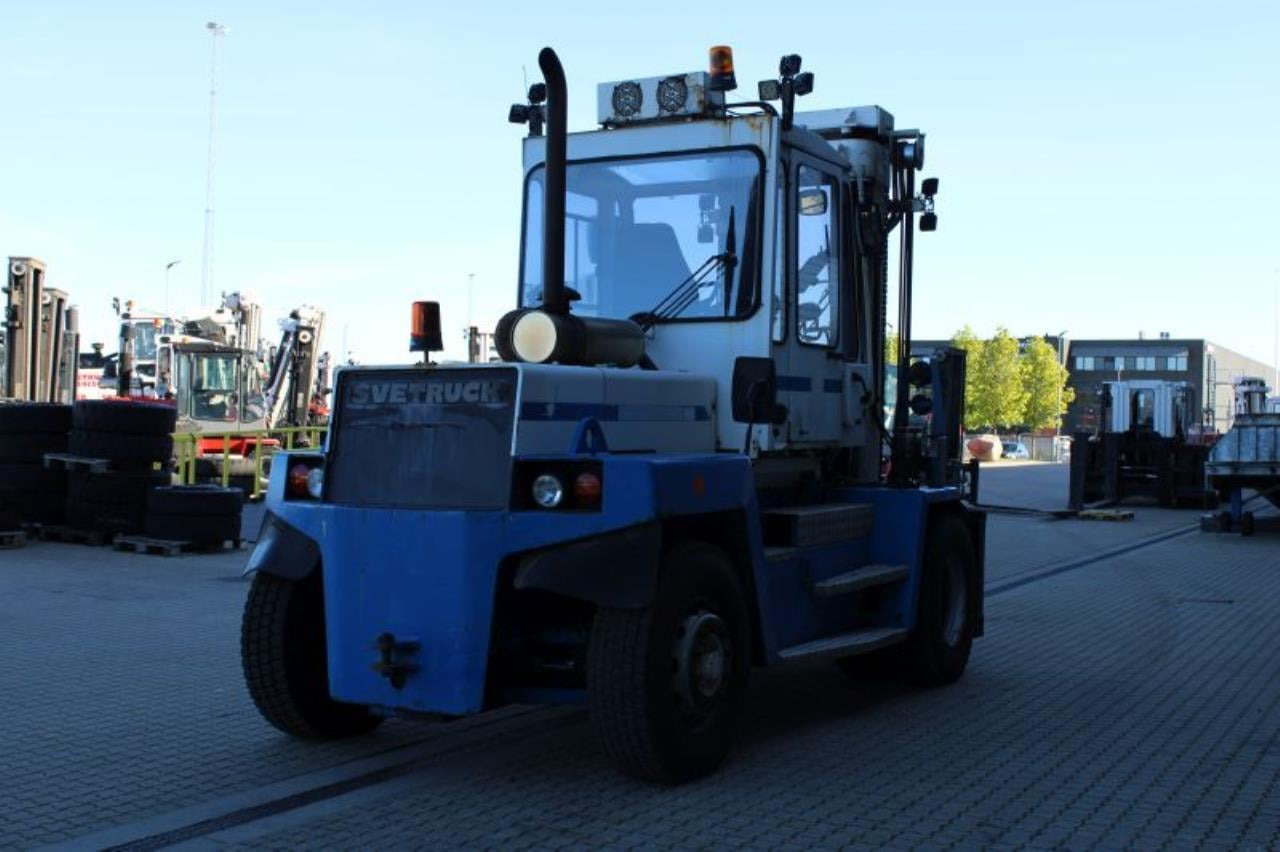 SveTruck 1090-32 - رافعة شوكية ديزل: صورة 3 SveTruck 1090-32 - رافعة شوكية ديزل: صورة 3