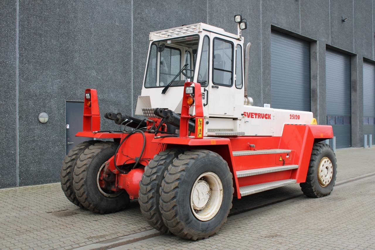 SveTruck 25120-42 - رافعة شوكية ديزل: صورة 2 SveTruck 25120-42 - رافعة شوكية ديزل: صورة 2