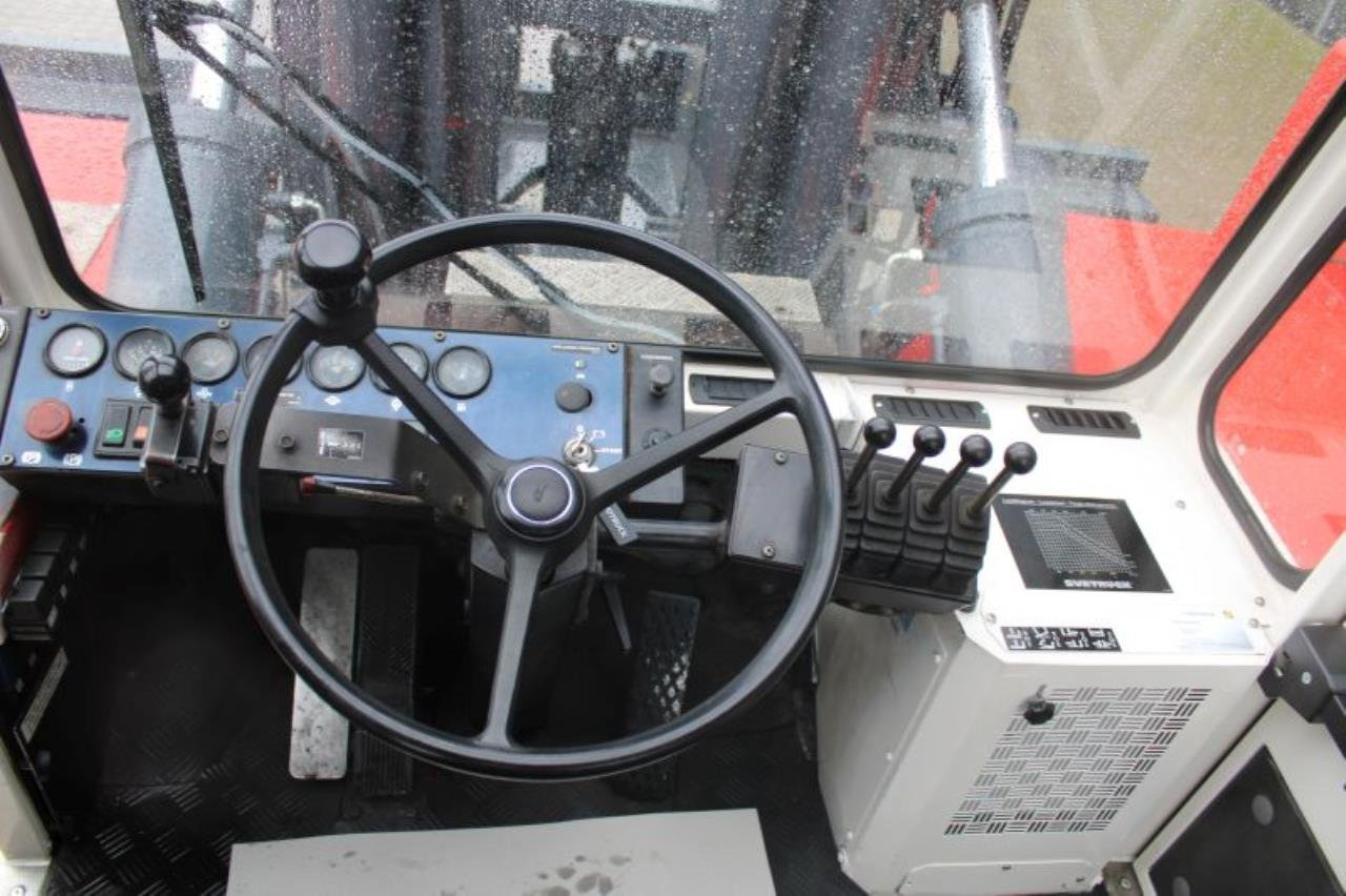 SveTruck 32120-46 - رافعة شوكية ديزل: صورة 4 SveTruck 32120-46 - رافعة شوكية ديزل: صورة 4