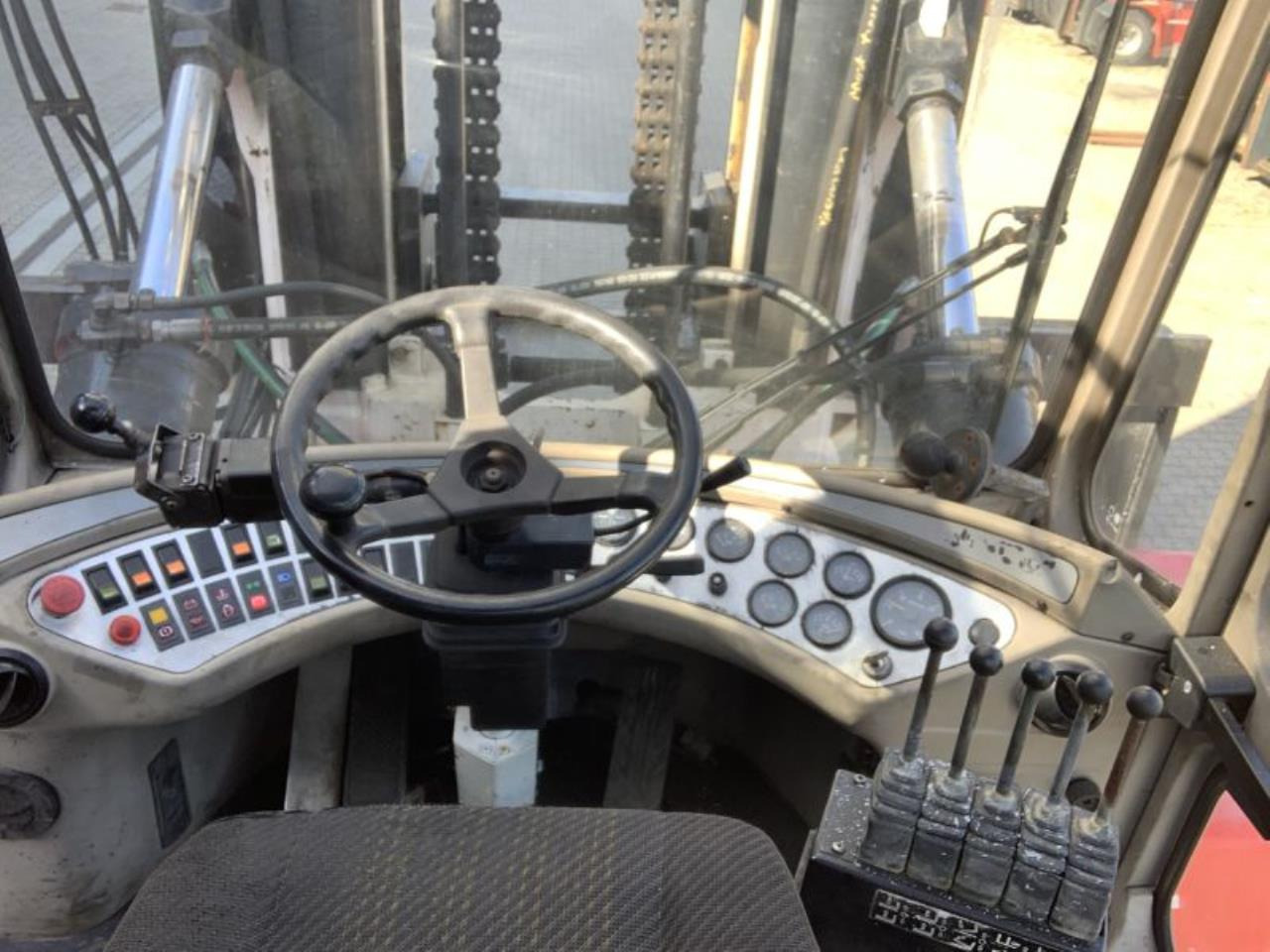 SveTruck 42120-54 - رافعة شوكية ديزل: صورة 4 SveTruck 42120-54 - رافعة شوكية ديزل: صورة 4