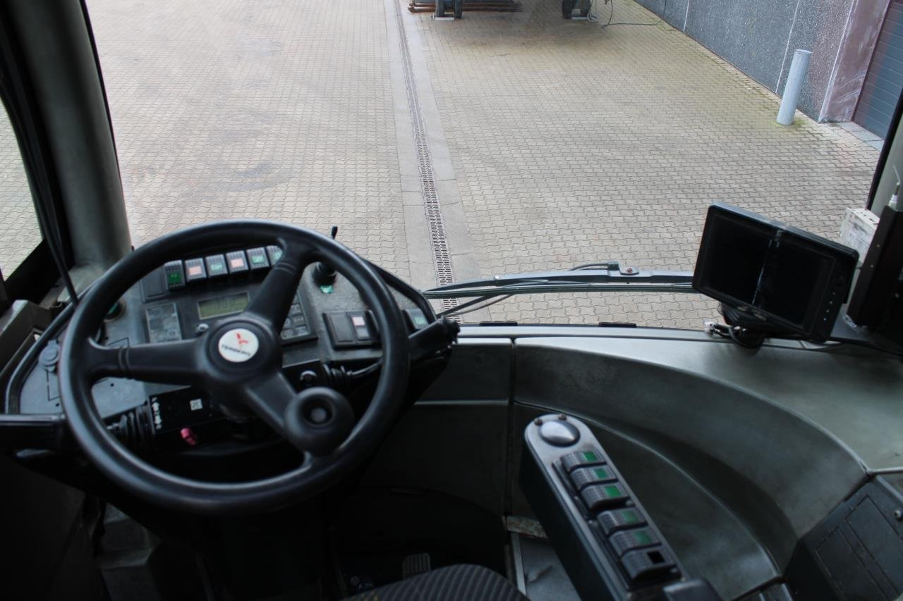 Terberg RT222 - جرار المحطة: صورة 4 Terberg RT222 - جرار المحطة: صورة 4