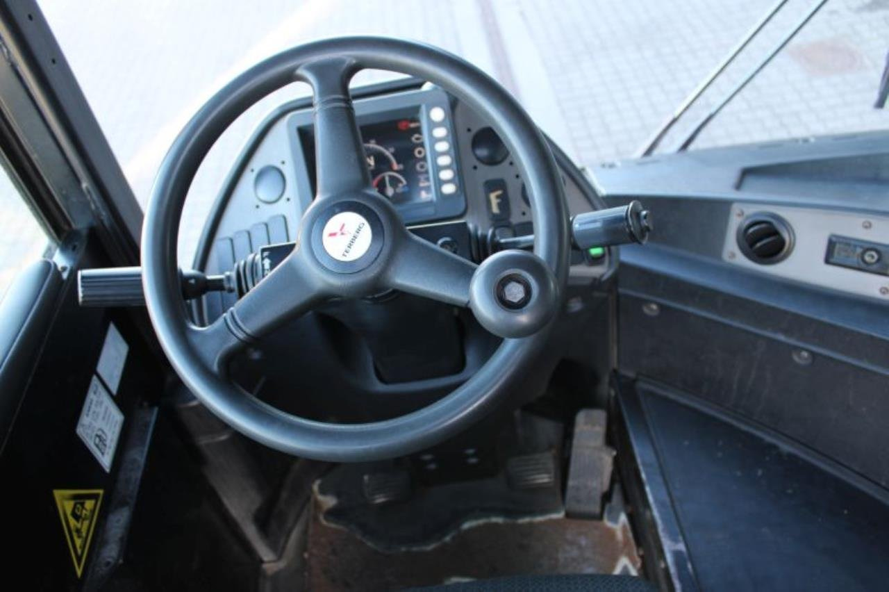 Terberg RT223 - جرار المحطة: صورة 4 Terberg RT223 - جرار المحطة: صورة 4