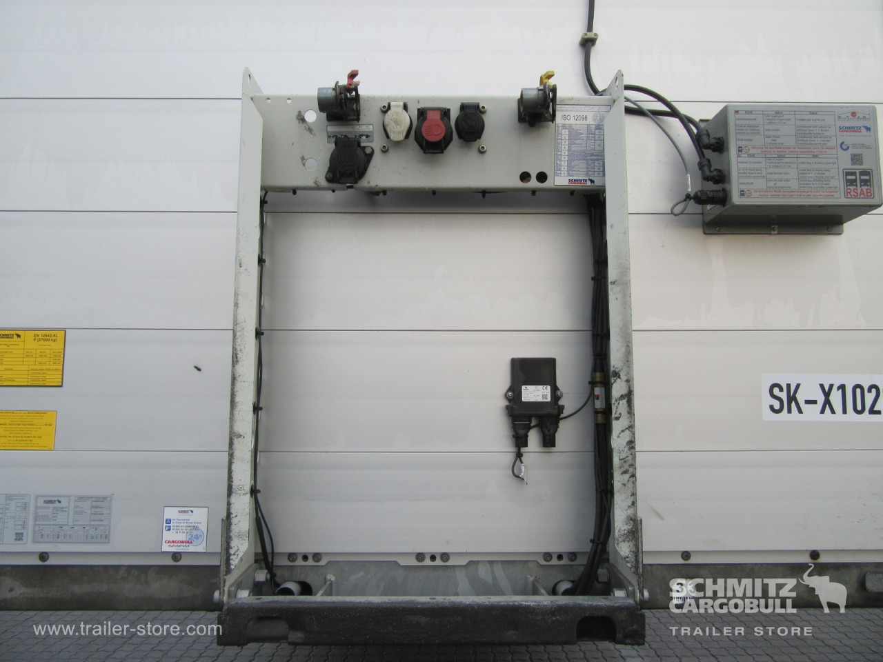 SCHMITZ Auflieger Curtainsider Standard - نصف مقطورة ستارة: صورة 2 SCHMITZ Auflieger Curtainsider Standard - نصف مقطورة ستارة: صورة 2