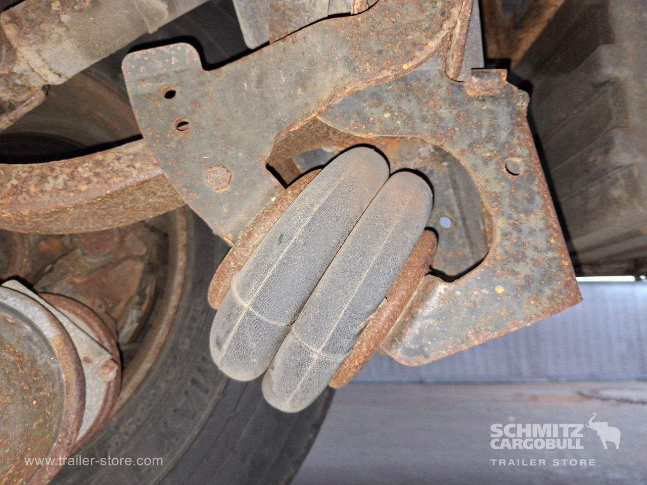 SCHMITZ Auflieger Tiefkühler Standard Double deck - نصف مقطورة متساوي الحرارة: صورة 2 SCHMITZ Auflieger Tiefkühler Standard Double deck - نصف مقطورة متساوي الحرارة: صورة 2