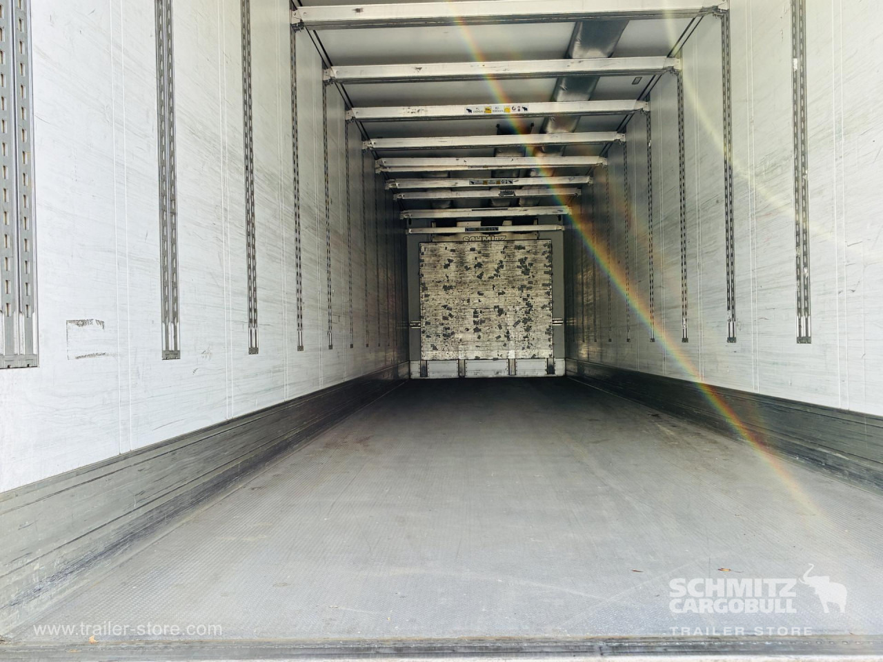 نصف مقطورة متساوي الحرارة SCHMITZ Auflieger Tiefkühler Standard Double deck: صورة 9 نصف مقطورة متساوي الحرارة SCHMITZ Auflieger Tiefkühler Standard Double deck: صورة 9