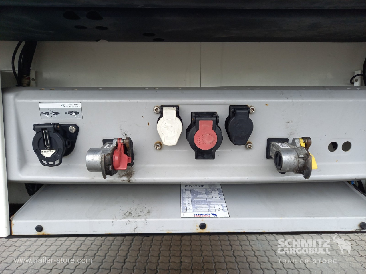 SCHMITZ Auflieger Tiefkühler Standard Double deck - نصف مقطورة متساوي الحرارة: صورة 4 SCHMITZ Auflieger Tiefkühler Standard Double deck - نصف مقطورة متساوي الحرارة: صورة 4
