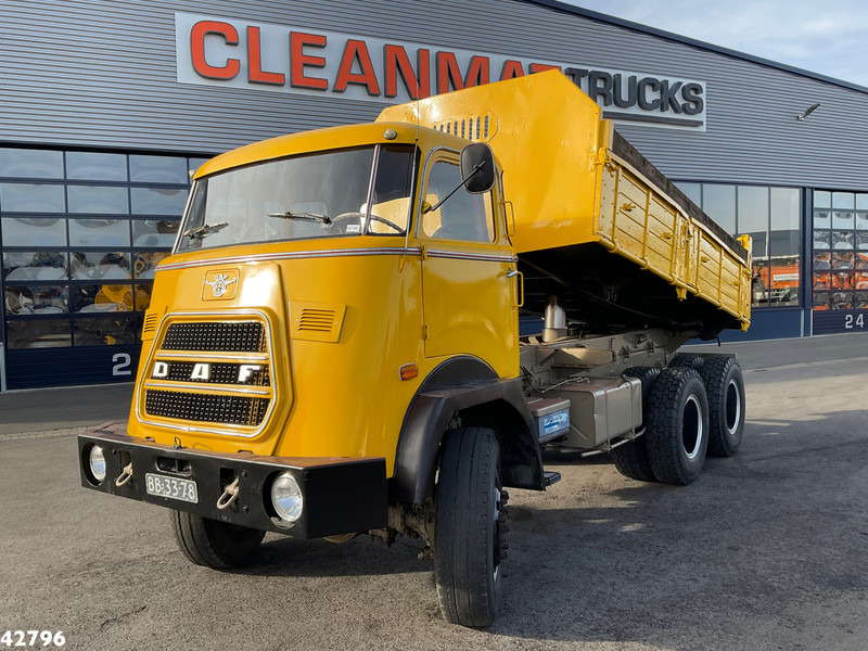 DAF AZ 1900 DS 420 6x6 Driezijdige kipper "Oldtimer" - شاحنة قلاب: صورة 1 DAF AZ 1900 DS 420 6x6 Driezijdige kipper "Oldtimer" - شاحنة قلاب: صورة 1