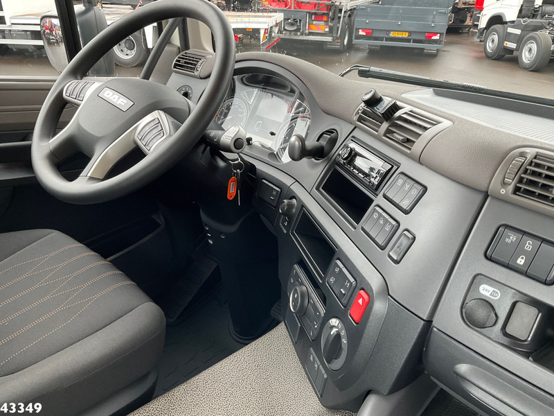 Interior photo 1: DAF FAN CF 430 VDL 21 Ton haakarmsysteem DAF FAN CF 430 VDL 21 Ton haakarmsysteem