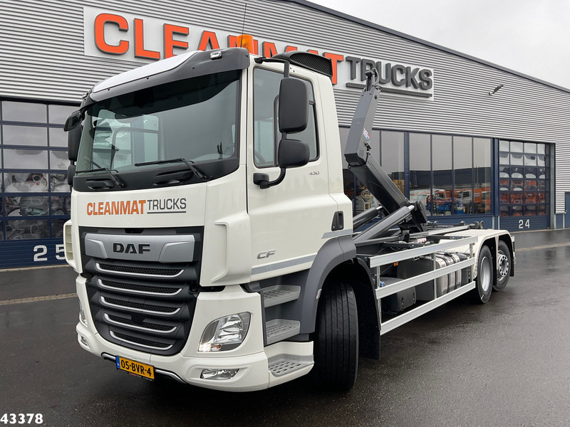 DAF FAN CF 430 VDL 21 Ton haakarmsysteem - شاحنة ذات خطاف: صورة 1 DAF FAN CF 430 VDL 21 Ton haakarmsysteem - شاحنة ذات خطاف: صورة 1
