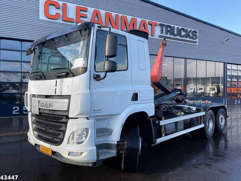 DAF FAN CF 440 Euro 6 20 Ton haakarmsysteem - شاحنة ذات خطاف: صورة 1 DAF FAN CF 440 Euro 6 20 Ton haakarmsysteem - شاحنة ذات خطاف: صورة 1