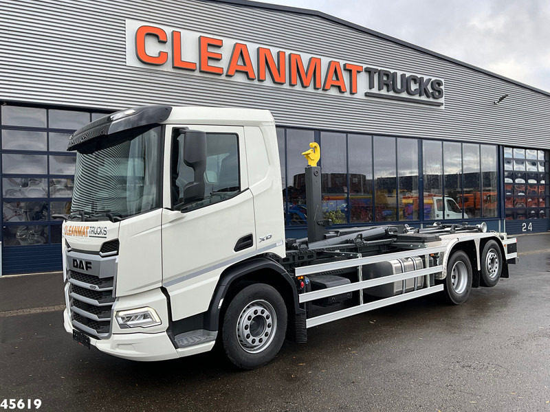 DAF FAN XD 450 Euro 6 Hyvalift 26 Ton haakarmsysteem - شاحنة ذات خطاف: صورة 2 DAF FAN XD 450 Euro 6 Hyvalift 26 Ton haakarmsysteem - شاحنة ذات خطاف: صورة 2