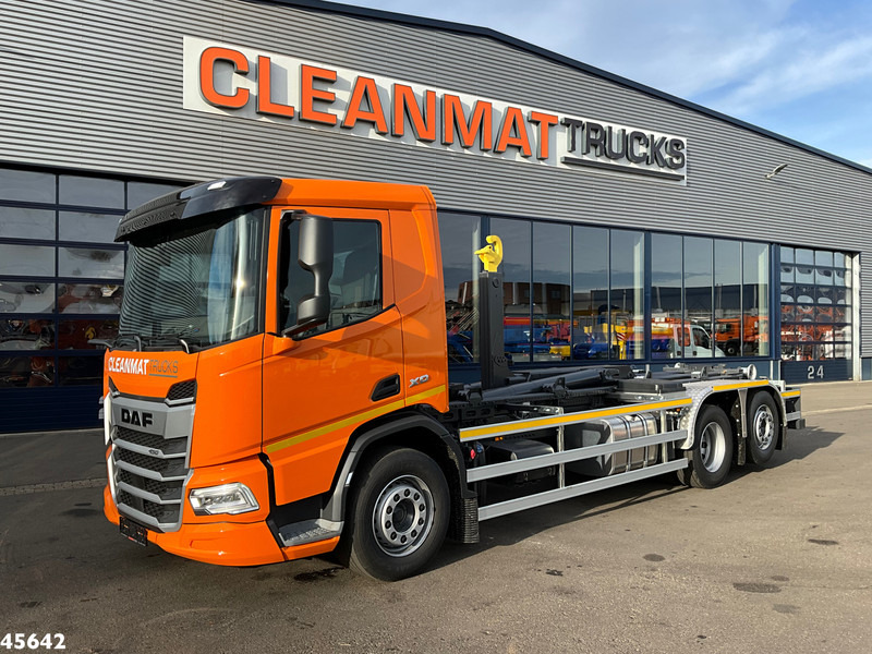 DAF FAN XD 450 Euro 6 Hyvalift 26 Ton haakarmsysteem - شاحنة ذات خطاف: صورة 2 DAF FAN XD 450 Euro 6 Hyvalift 26 Ton haakarmsysteem - شاحنة ذات خطاف: صورة 2