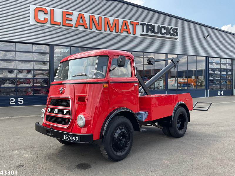 DAF T1300 ''Kikker'' Bergingswagen - شاحنة سحب: صورة 1 DAF T1300 ''Kikker'' Bergingswagen - شاحنة سحب: صورة 1