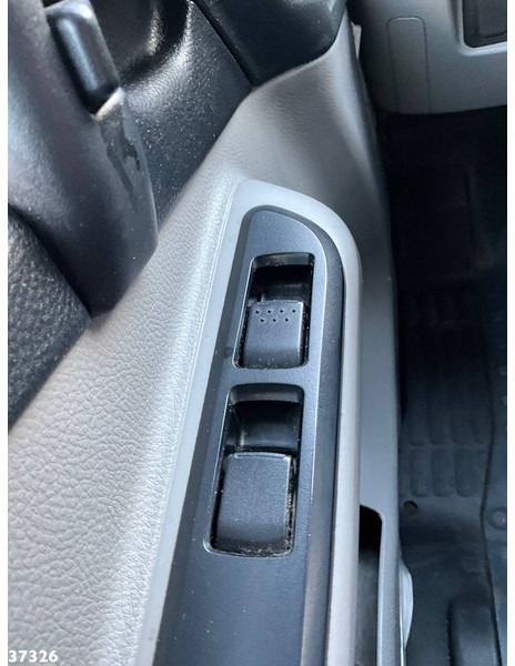 شاحنة النفايات FUSO Canter 9C18 Euro 6 Geesink 7m³ Just 157.014 km!: صورة 14 شاحنة النفايات FUSO Canter 9C18 Euro 6 Geesink 7m³ Just 157.014 km!: صورة 14