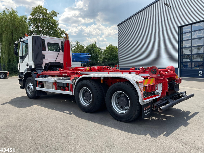 Iveco AD260T 6x4 Euro 6 AJK 20 haakarmsysteem - شاحنة ذات خطاف: صورة 4 Iveco AD260T 6x4 Euro 6 AJK 20 haakarmsysteem - شاحنة ذات خطاف: صورة 4