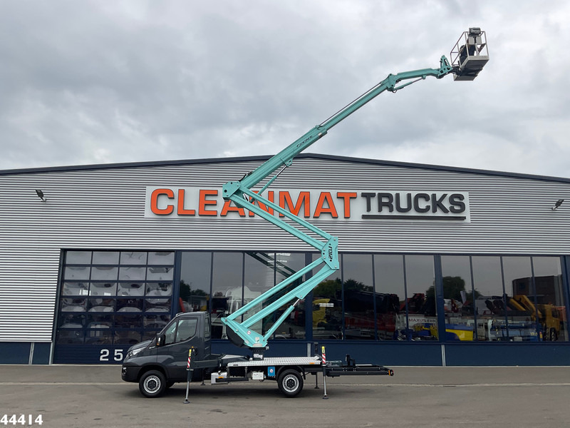 Iveco Daily 35S12 20 Meter hoogwerker + JIB Just 6.039 km! - شاحنة: صورة 1 Iveco Daily 35S12 20 Meter hoogwerker + JIB Just 6.039 km! - شاحنة: صورة 1