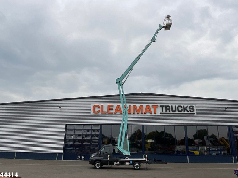 Iveco Daily 35S12 20 Meter hoogwerker + JIB Just 6.039 km! - شاحنة: صورة 2 Iveco Daily 35S12 20 Meter hoogwerker + JIB Just 6.039 km! - شاحنة: صورة 2