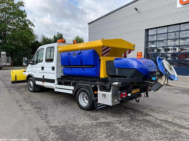 Iveco Daily 70C17 Nido zoutstrooier - جرافة ثلج: صورة 3 Iveco Daily 70C17 Nido zoutstrooier - جرافة ثلج: صورة 3