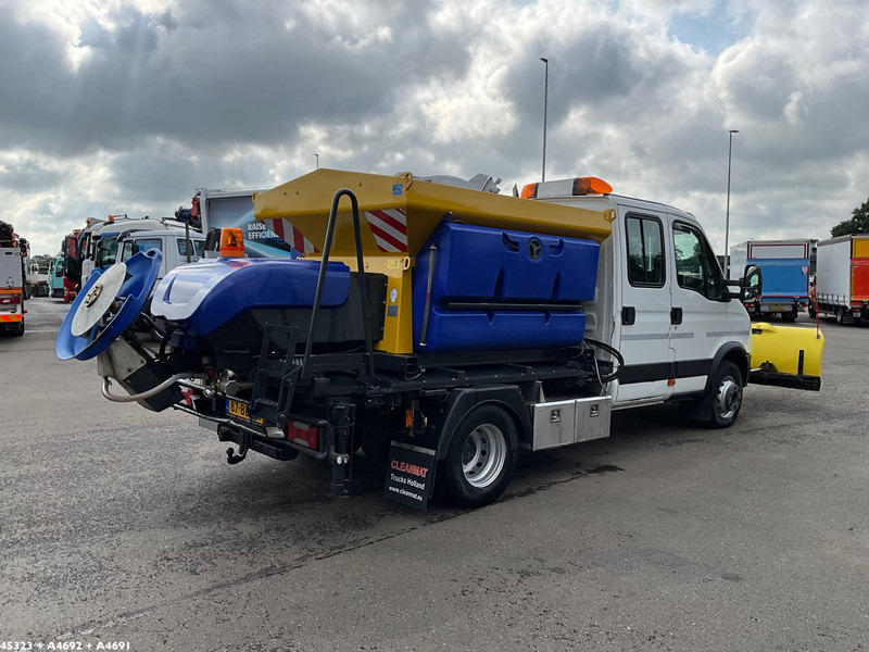 Iveco Daily 70C17 Nido zoutstrooier - جرافة ثلج: صورة 4 Iveco Daily 70C17 Nido zoutstrooier - جرافة ثلج: صورة 4
