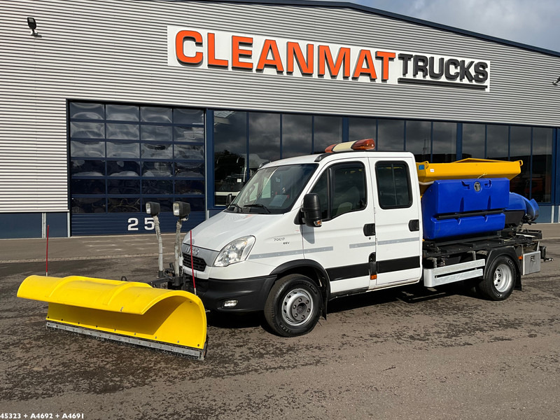 Iveco Daily 70C17 Nido zoutstrooier - جرافة ثلج: صورة 1 Iveco Daily 70C17 Nido zoutstrooier - جرافة ثلج: صورة 1