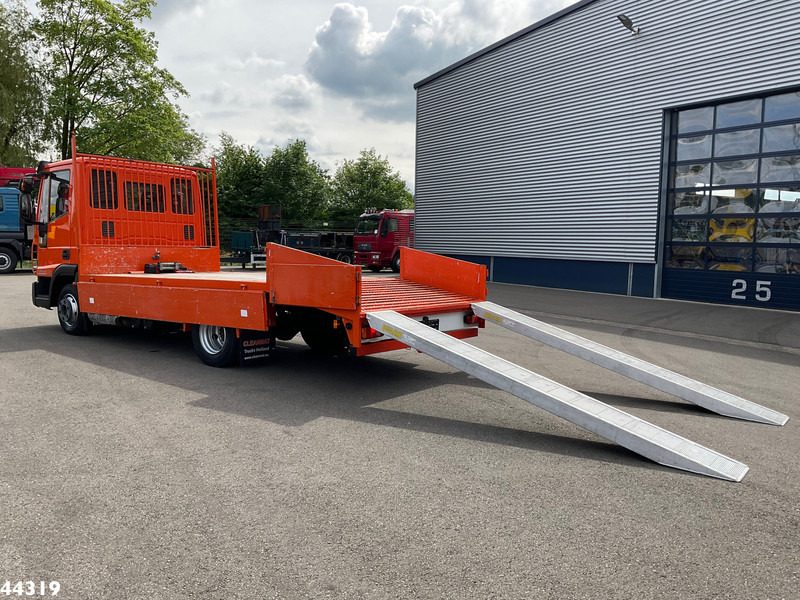 Iveco Eurocargo 80EL16 Euro 6 Autotransporter met oprijrampen Just 133.305 km! - شاحنة نقل سيارات شاحنة: صورة 4 Iveco Eurocargo 80EL16 Euro 6 Autotransporter met oprijrampen Just 133.305 km! - شاحنة نقل سيارات شاحنة: صورة 4