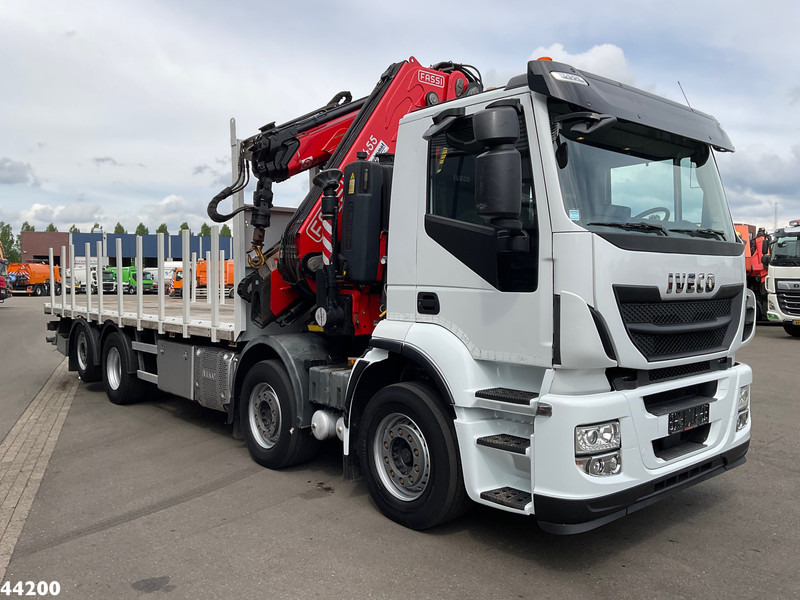 Iveco Stralis AD320S46Y Euro 6 Fassi 45 Tonmeter laadkraan + Fly-Jib - شاحنة كرين: صورة 3 Iveco Stralis AD320S46Y Euro 6 Fassi 45 Tonmeter laadkraan + Fly-Jib - شاحنة كرين: صورة 3