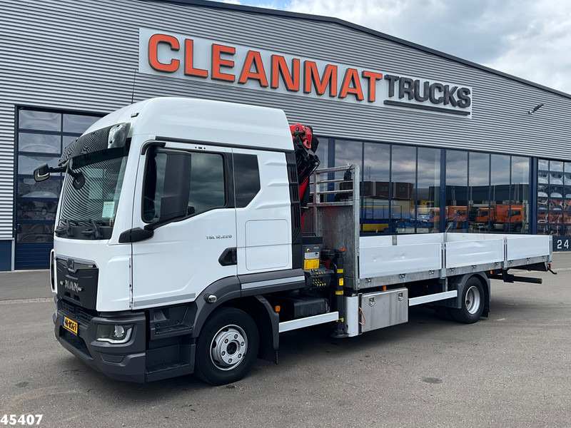 MAN TGL 12.220 Euro 6 Palfinger 11 Tonmeter laadkraan Just 60.518 km! - شاحنة كرين: صورة 2 MAN TGL 12.220 Euro 6 Palfinger 11 Tonmeter laadkraan Just 60.518 km! - شاحنة كرين: صورة 2