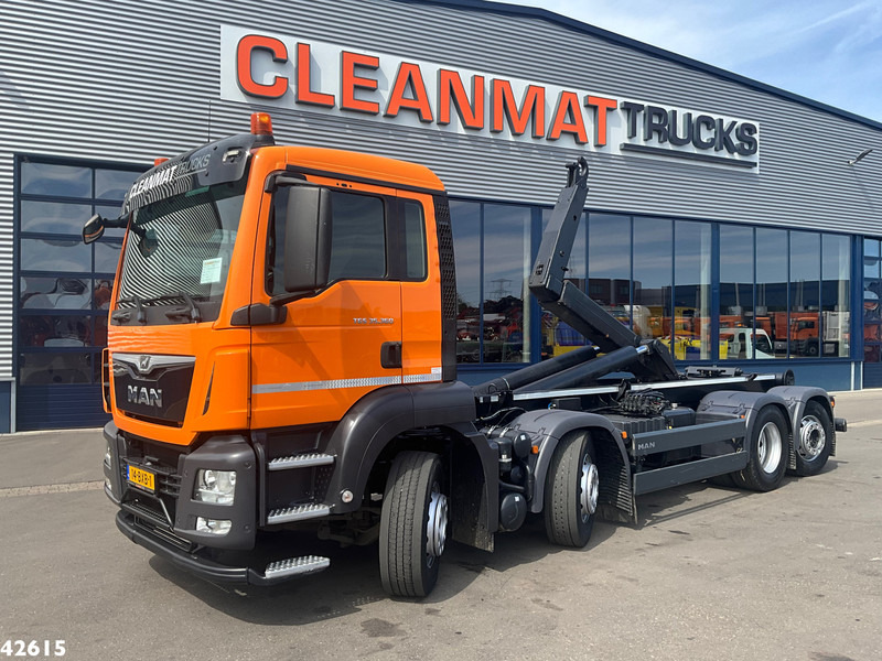MAN TGS 35.360 8x2 Euro 6 VDL 30 Ton haakarmsysteem - شاحنة ذات خطاف: صورة 1 MAN TGS 35.360 8x2 Euro 6 VDL 30 Ton haakarmsysteem - شاحنة ذات خطاف: صورة 1