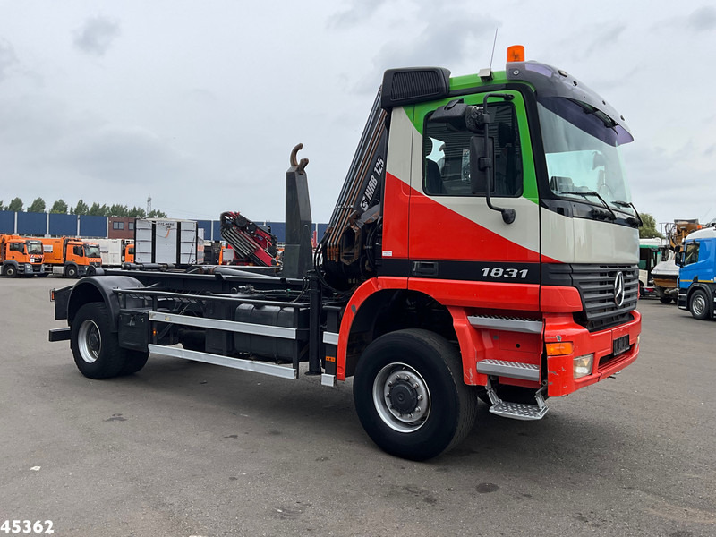 Mercedes-Benz Actros 1931 AK 4x4 Hiab 12 Tonmeter laadkraan - شاحنة ذات خطاف, شاحنة كرين: صورة 3 Mercedes-Benz Actros 1931 AK 4x4 Hiab 12 Tonmeter laadkraan - شاحنة ذات خطاف, شاحنة كرين: صورة 3
