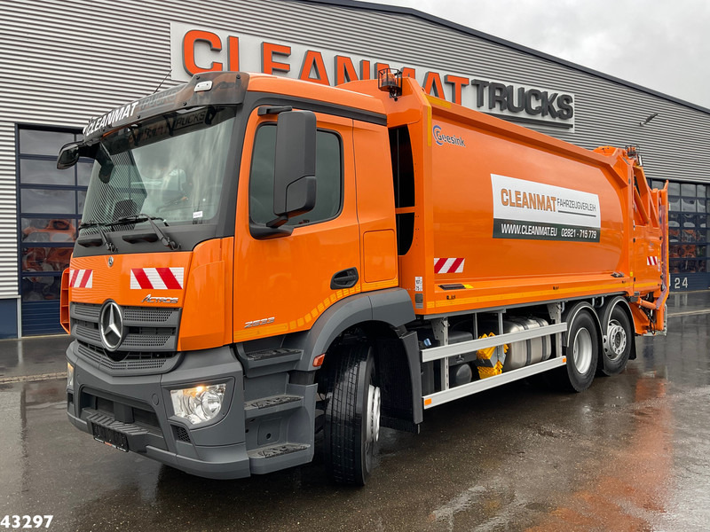 Mercedes-Benz Actros 2533 Geesink 23m³ GHC - شاحنة النفايات: صورة 1 Mercedes-Benz Actros 2533 Geesink 23m³ GHC - شاحنة النفايات: صورة 1