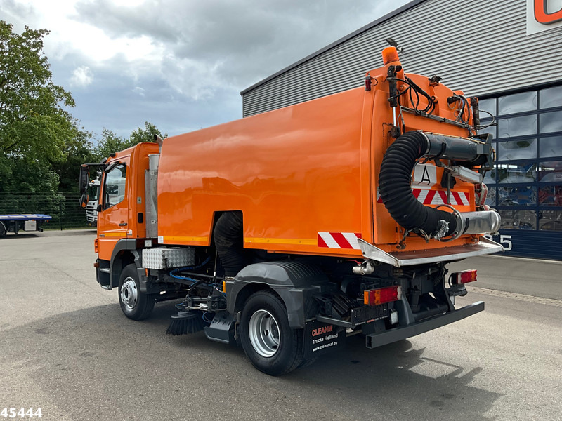 Mercedes-Benz Atego 1018 Brock Left and right sweeper Just 141.848 km! - سياره كنس شوارع: صورة 2 Mercedes-Benz Atego 1018 Brock Left and right sweeper Just 141.848 km! - سياره كنس شوارع: صورة 2