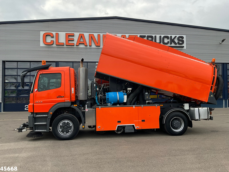 Mercedes-Benz Axor 1833 4x4 Schörling SORF Schienenreinigungs/Railway sweeper Just 38.680 Km! - سياره كنس شوارع: صورة 2 Mercedes-Benz Axor 1833 4x4 Schörling SORF Schienenreinigungs/Railway sweeper Just 38.680 Km! - سياره كنس شوارع: صورة 2