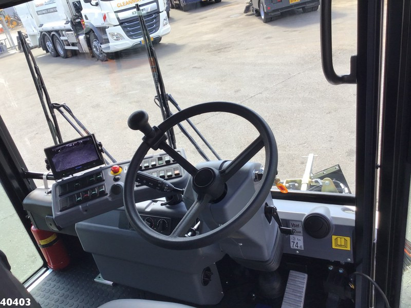 سياره كنس شوارع Ravo 5-SERIES 580 with 3-rd brush: صورة 11 سياره كنس شوارع Ravo 5-SERIES 580 with 3-rd brush: صورة 11