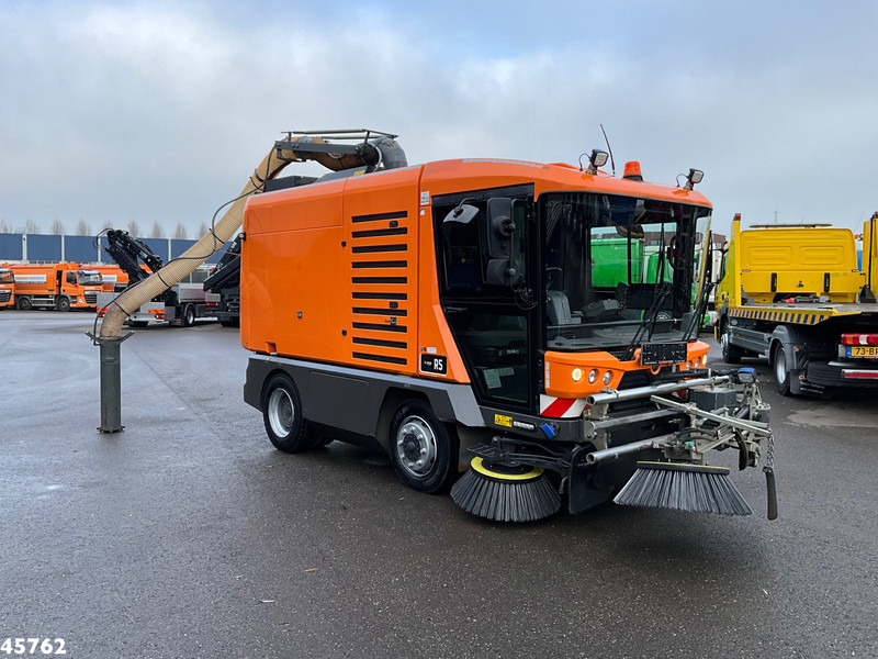 Ravo 580 Euro 6 with 3-rd brush - سياره كنس شوارع: صورة 5 Ravo 580 Euro 6 with 3-rd brush - سياره كنس شوارع: صورة 5