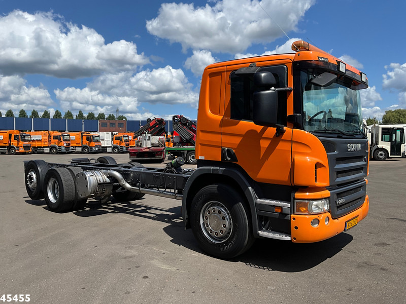 Scania P 280 6x2 Chassis Cabine with PTO Just 218.646 km! - شاحنة هيكل كابينة: صورة 5 Scania P 280 6x2 Chassis Cabine with PTO Just 218.646 km! - شاحنة هيكل كابينة: صورة 5